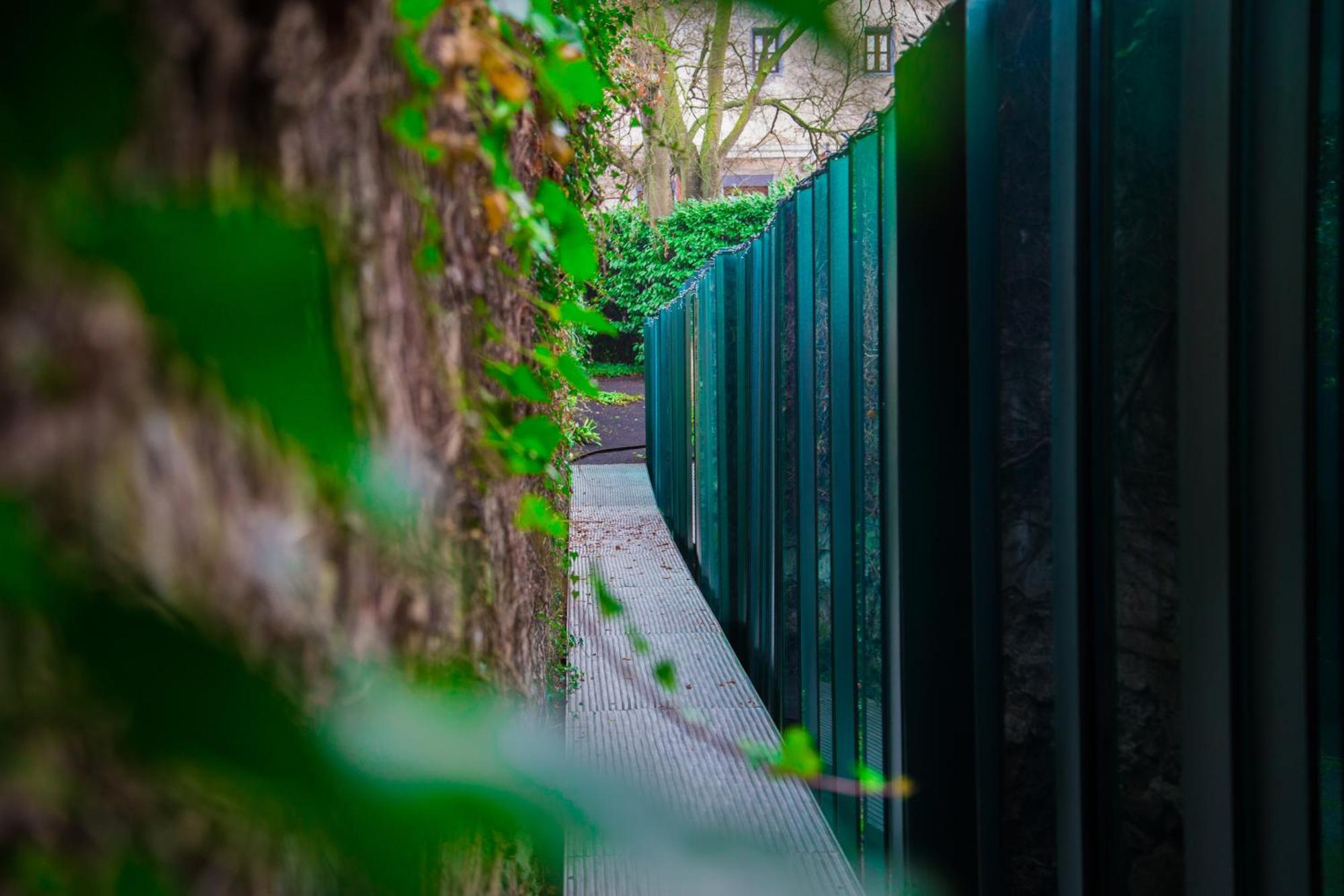 Hostal Les Cols Pavellons Olot Exterior foto