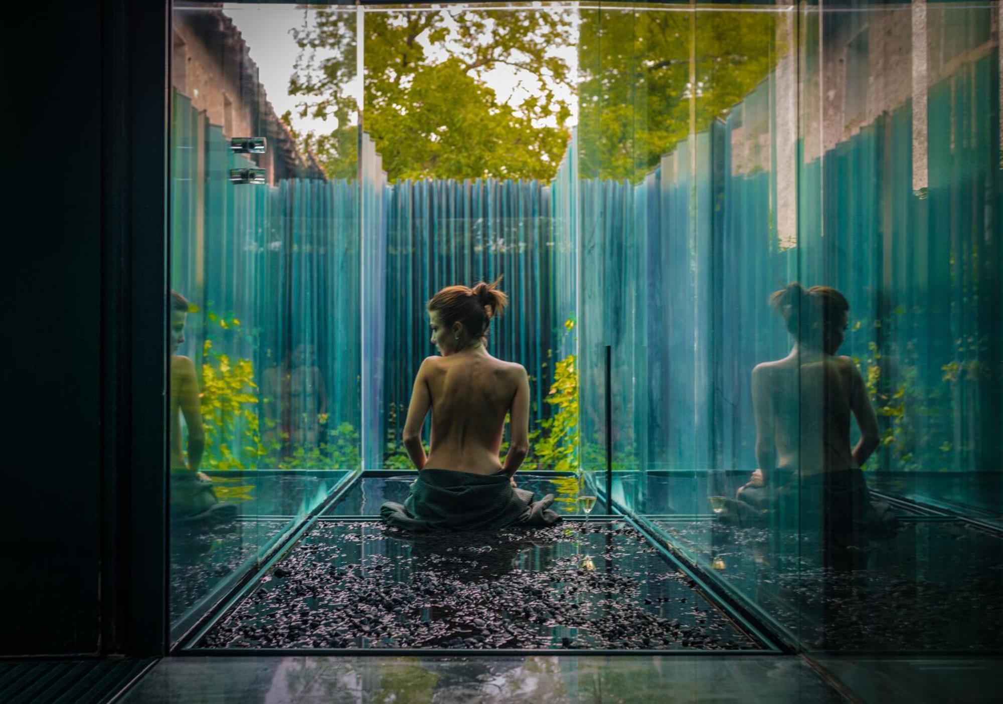 Hostal Les Cols Pavellons Olot Exterior foto